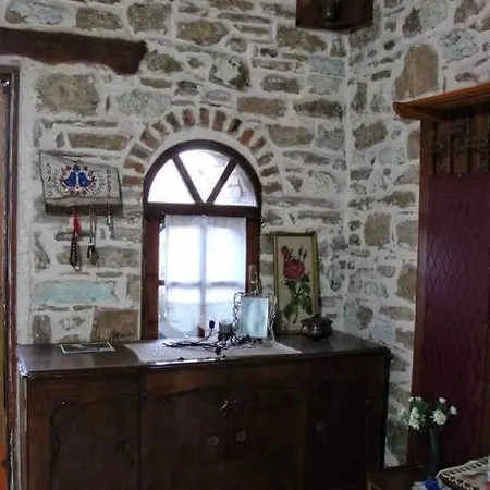 Dorotheas Stone House In The Forest * Asprogia